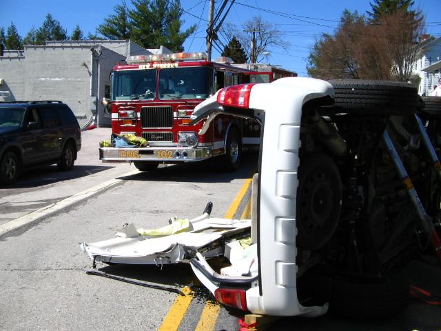 MVC with entrapment. Rt.31(High St.)/Railroad Tracks, New Windsor (Station 10)